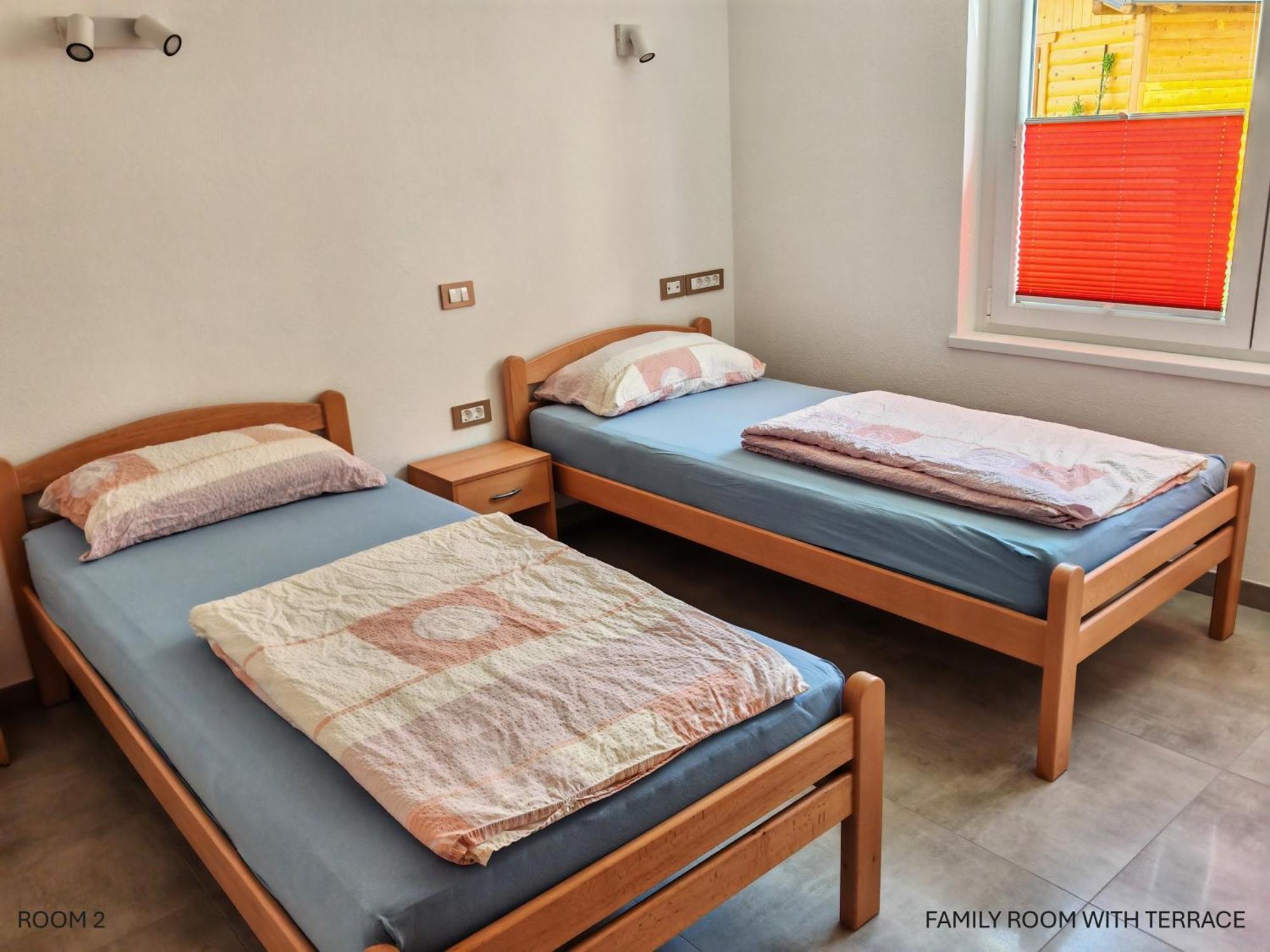 Apartment And Room Anica Tolmin Exterior foto