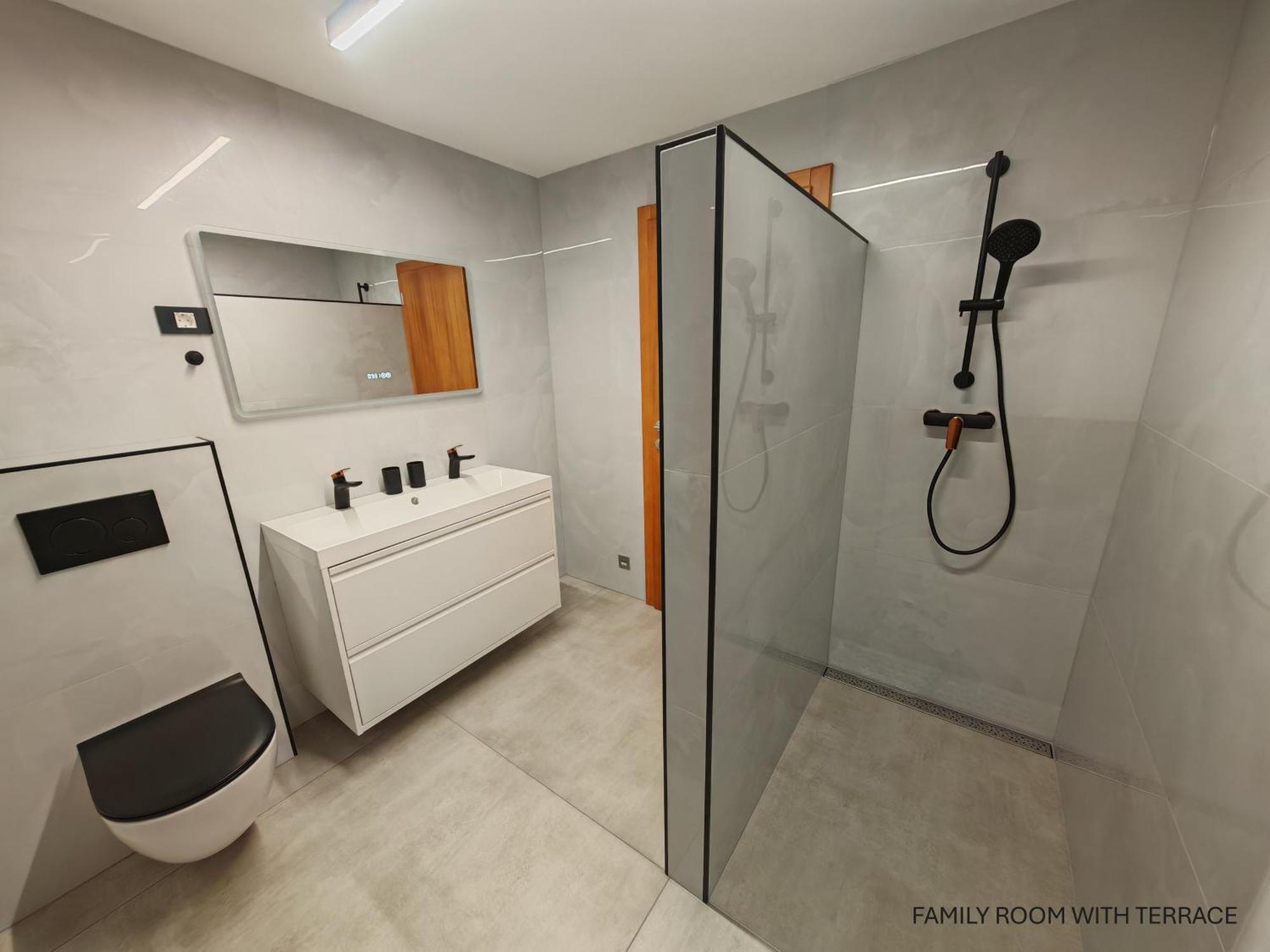 Apartment And Room Anica Tolmin Exterior foto